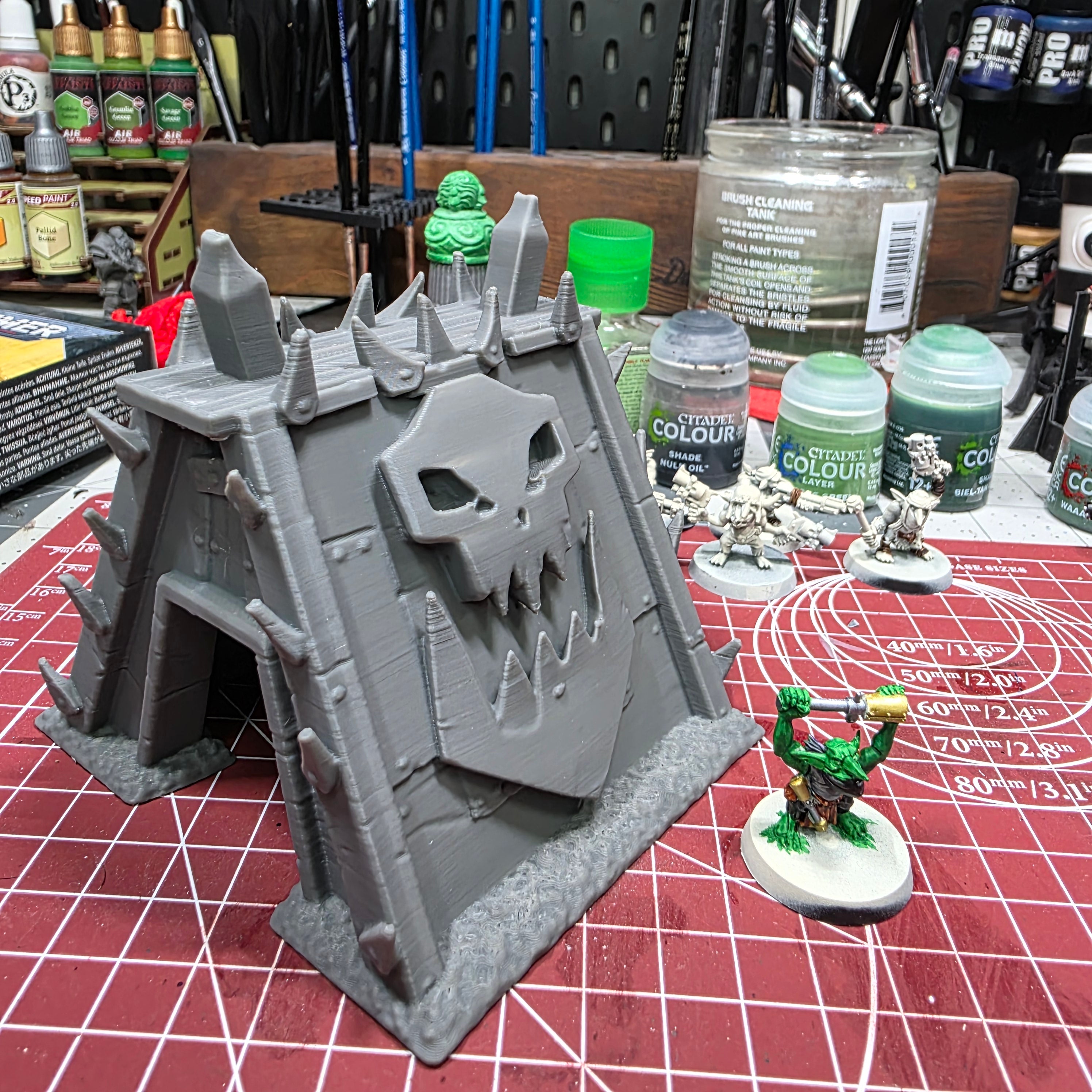 The Warboss, Orc Camp Headquarters Terrain: 90mm (compatable with D&D, Pathfinder, Frostgrave, SciFi, Fantasy)
